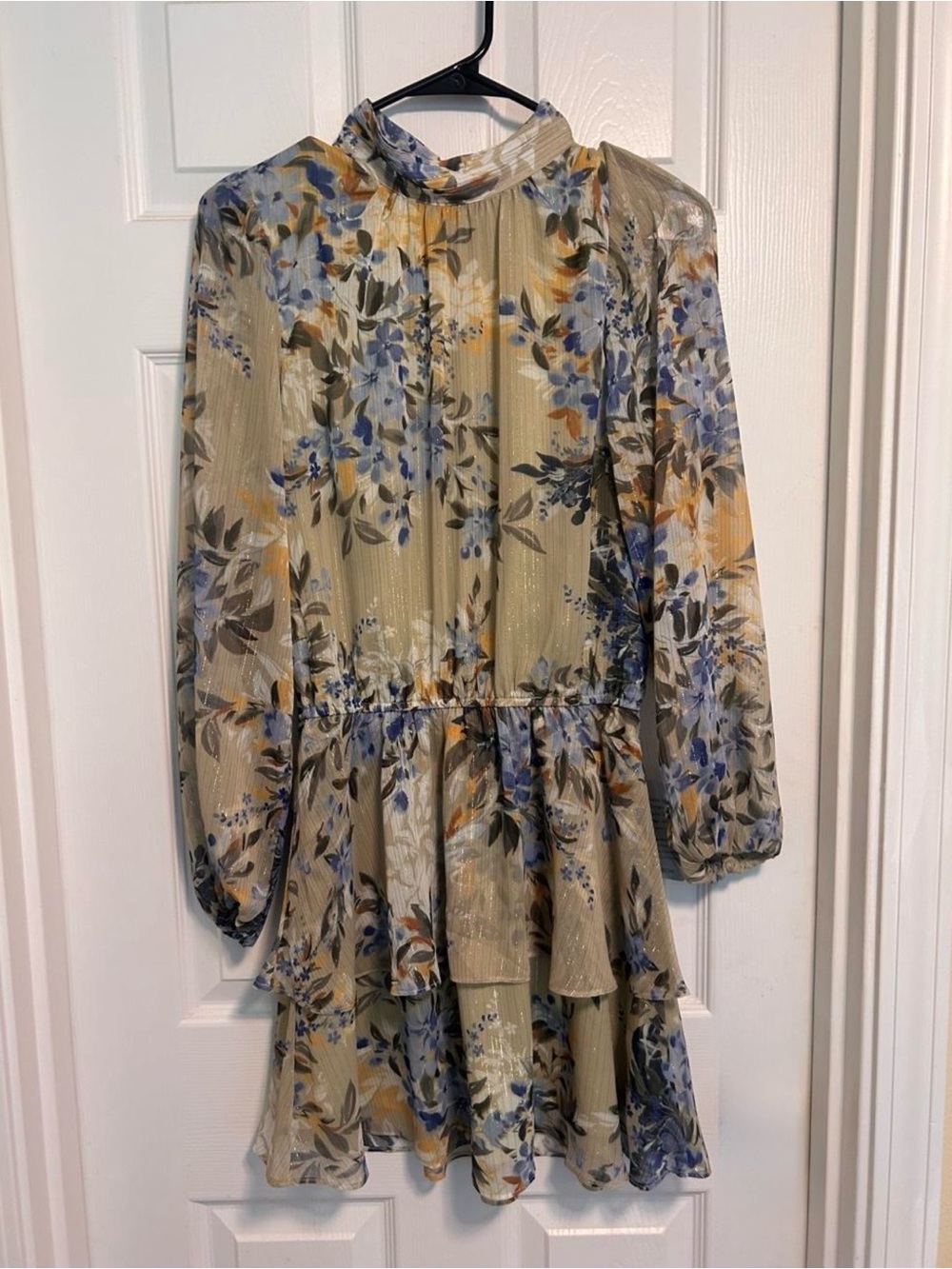 Socialite Floral Dress Size Small